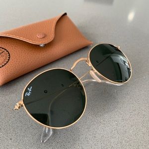 Ray Ban round gold and black r3447